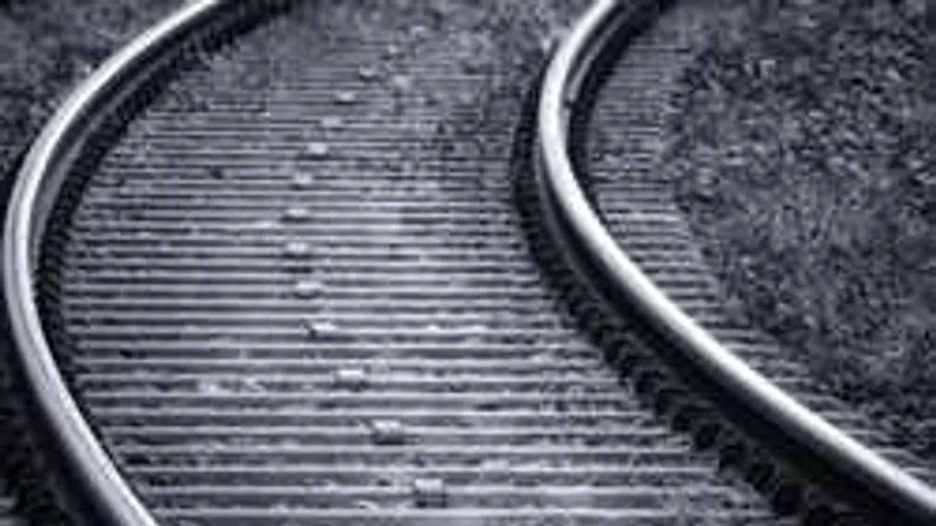 Nem hiszed el mennyit késtek a vonatok egy év alatt