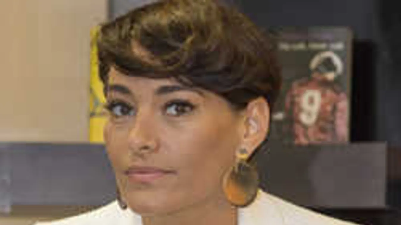 Vallott a magyar műsorvezető, erőszakosan közeledett a modellhez