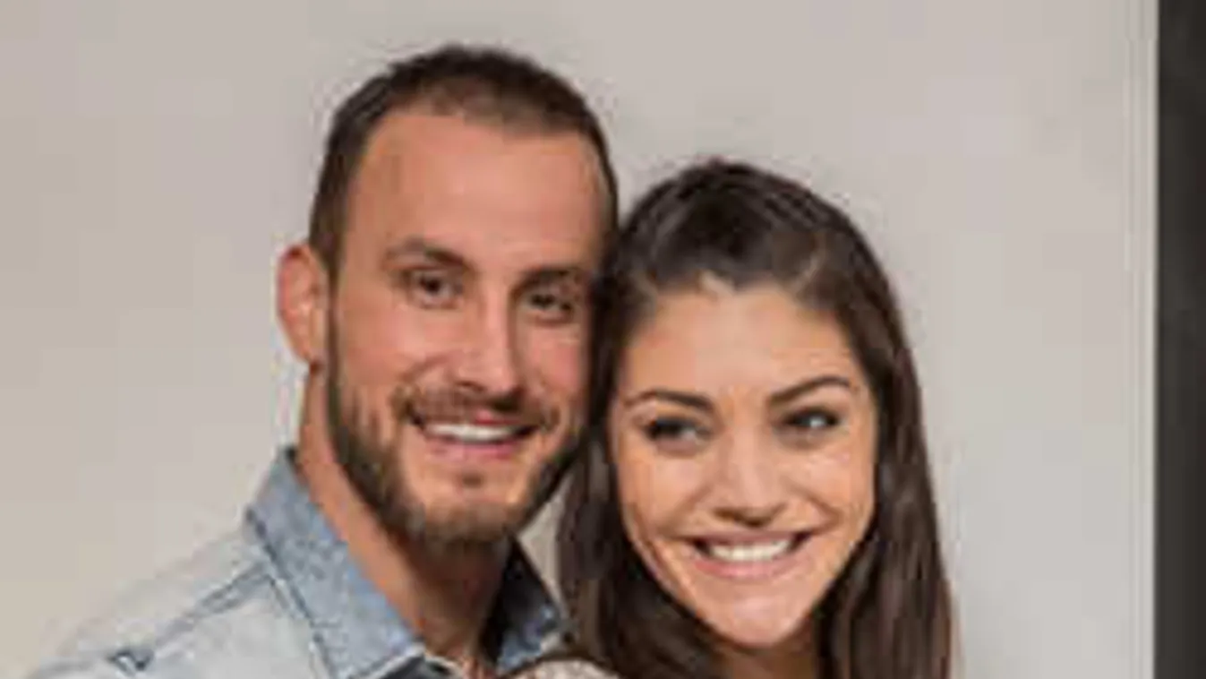 Exkluzív fotó: megkeresztelték Kulcsár Edina kisfiát