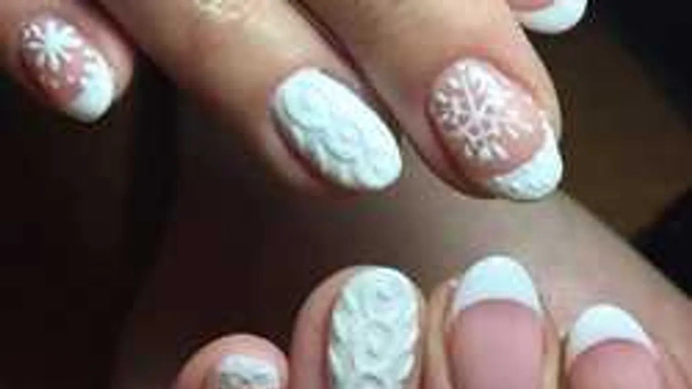 Micsoda őrület, itt a pulóver manikűr!