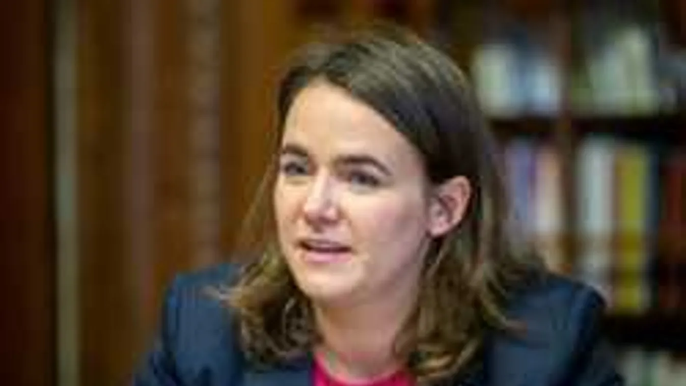 Becsületrendet kapott Novák Katalin