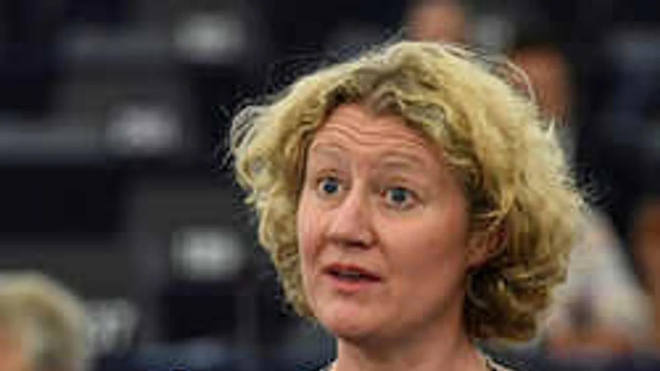 Gál Kinga: Sargentini szereptévesztésben szenved