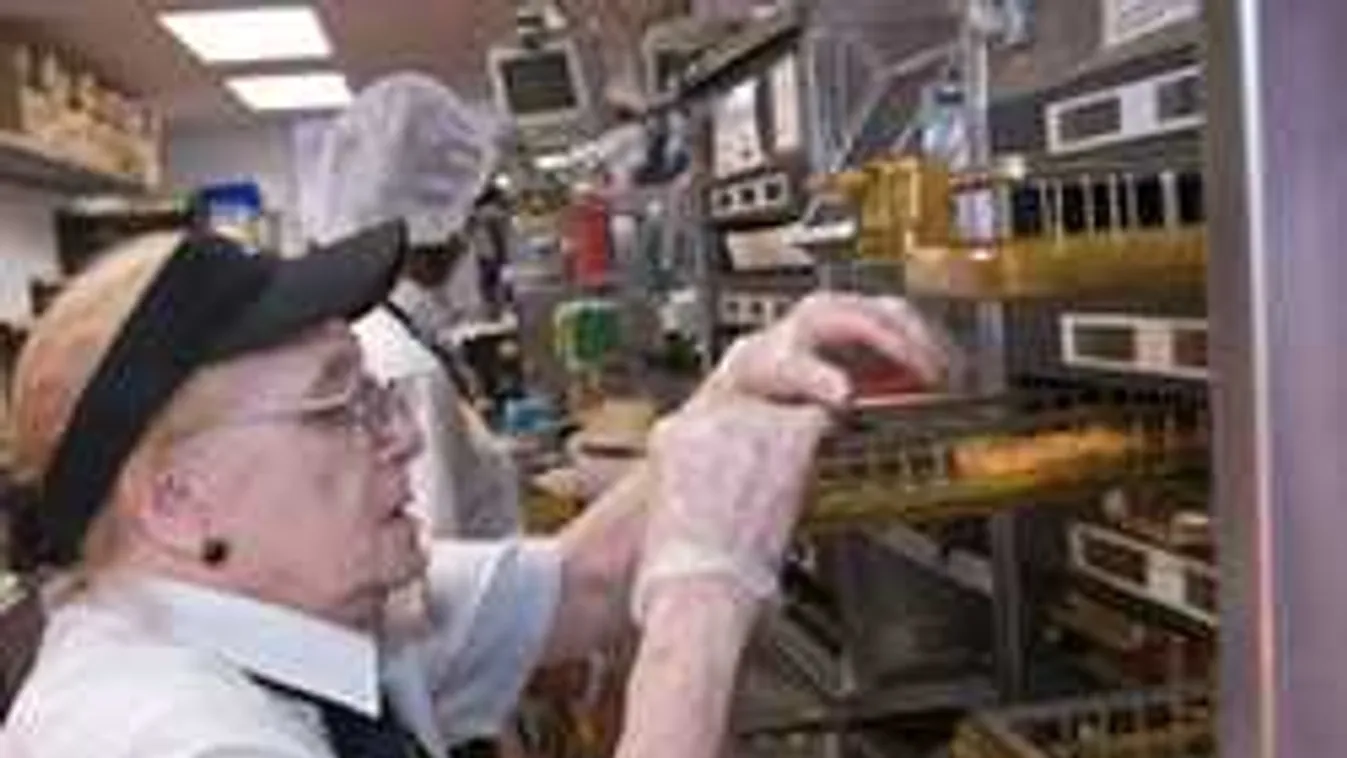 Nyugdíjasok előnyben, érdemes újra dolgozni