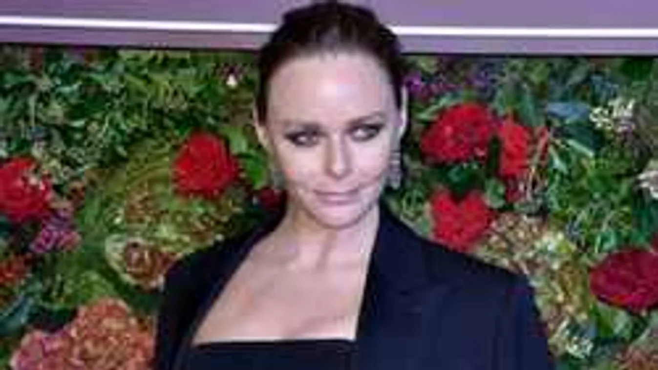 Gigantikus hímtag az égen? Stella McCartney bakiján pörög a net