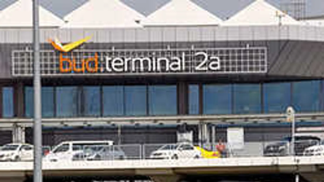 Közkedvelt játék 4 tonnányi hamisítványa akadt horogra Ferihegyen