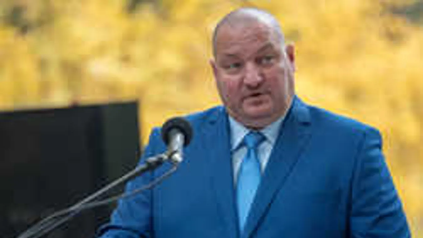 Nagyobb béremelés jön a honvédségnél