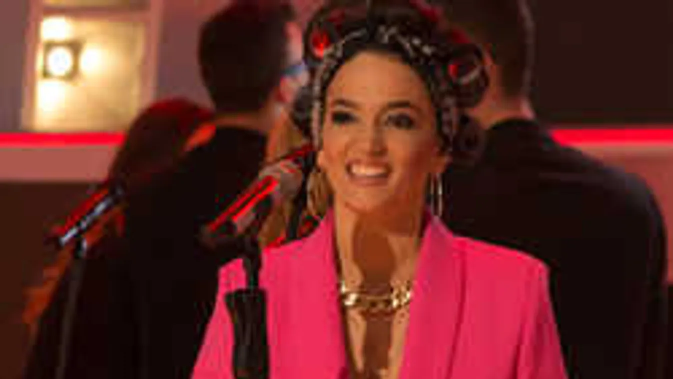 Meglepő titokra derült fény: férfiruhákat hord Debreczeni Zita!