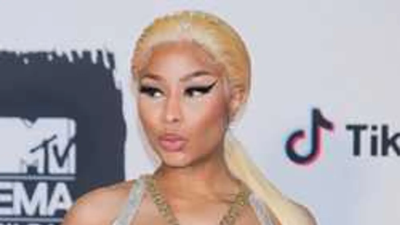 Kitálalt a dögös énekesnő: Elképesztő, hányszor szexel egy nap