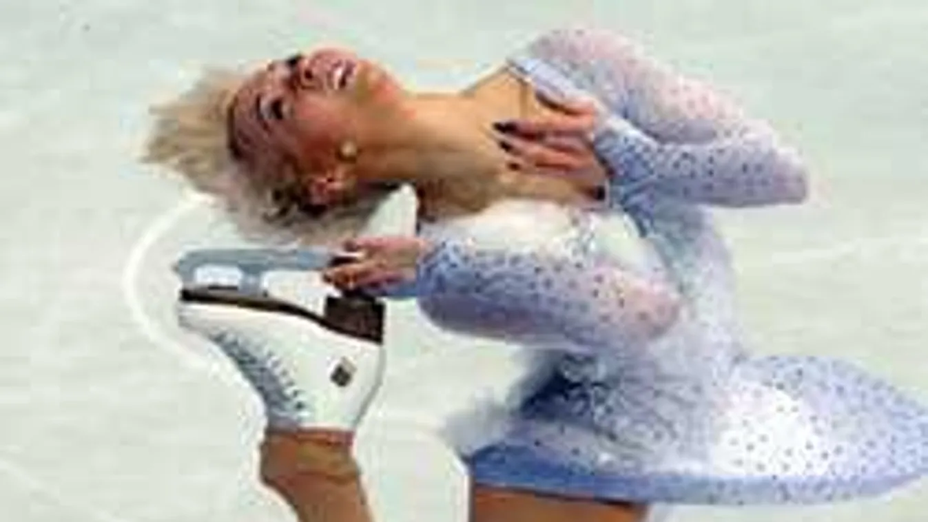 Pucéran pózolt a kacér műkorcsolyázónő