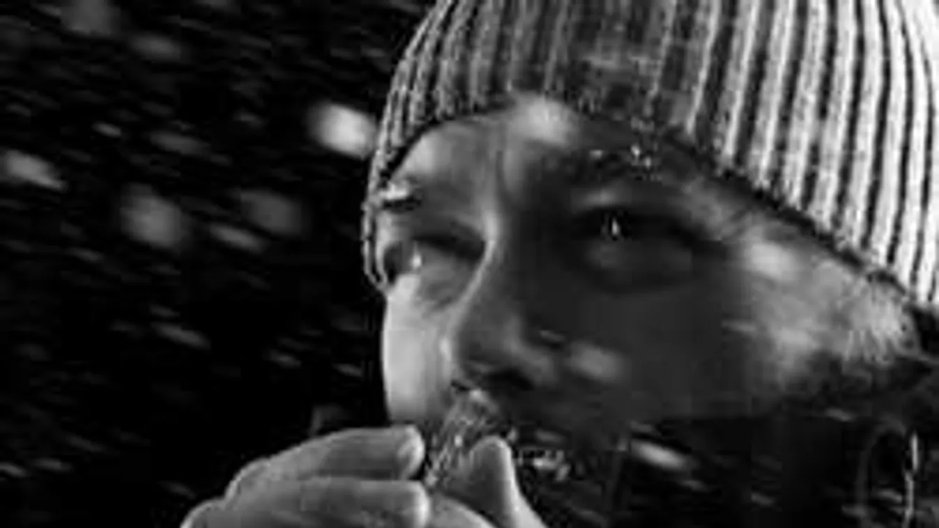 Maga az őrület, látnod kell, mit találtak ki a fázós férfibüszkeségre