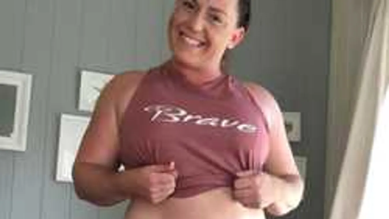 Félre a photoshoppal: így néz ki egy valódi nő hasa!