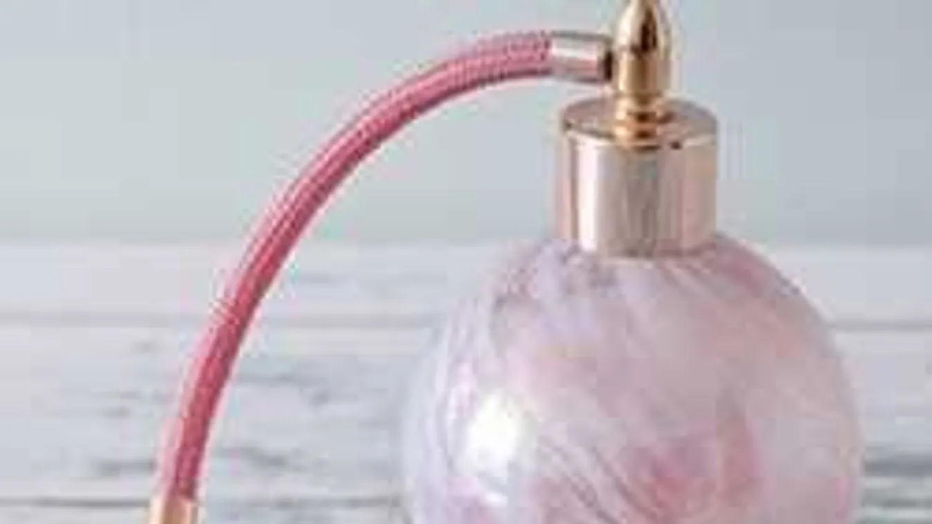 Már megint a tangabugyi: 7 elképesztő szexszabály nőknek