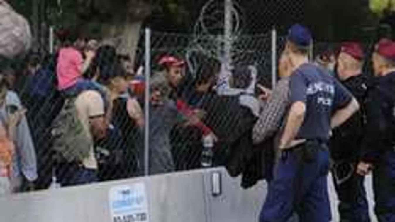 Színt vallott a Jobbik, le akarják bontani a határkerítést