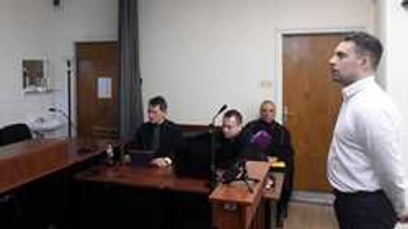 Vona Gábor a bíróság előtt