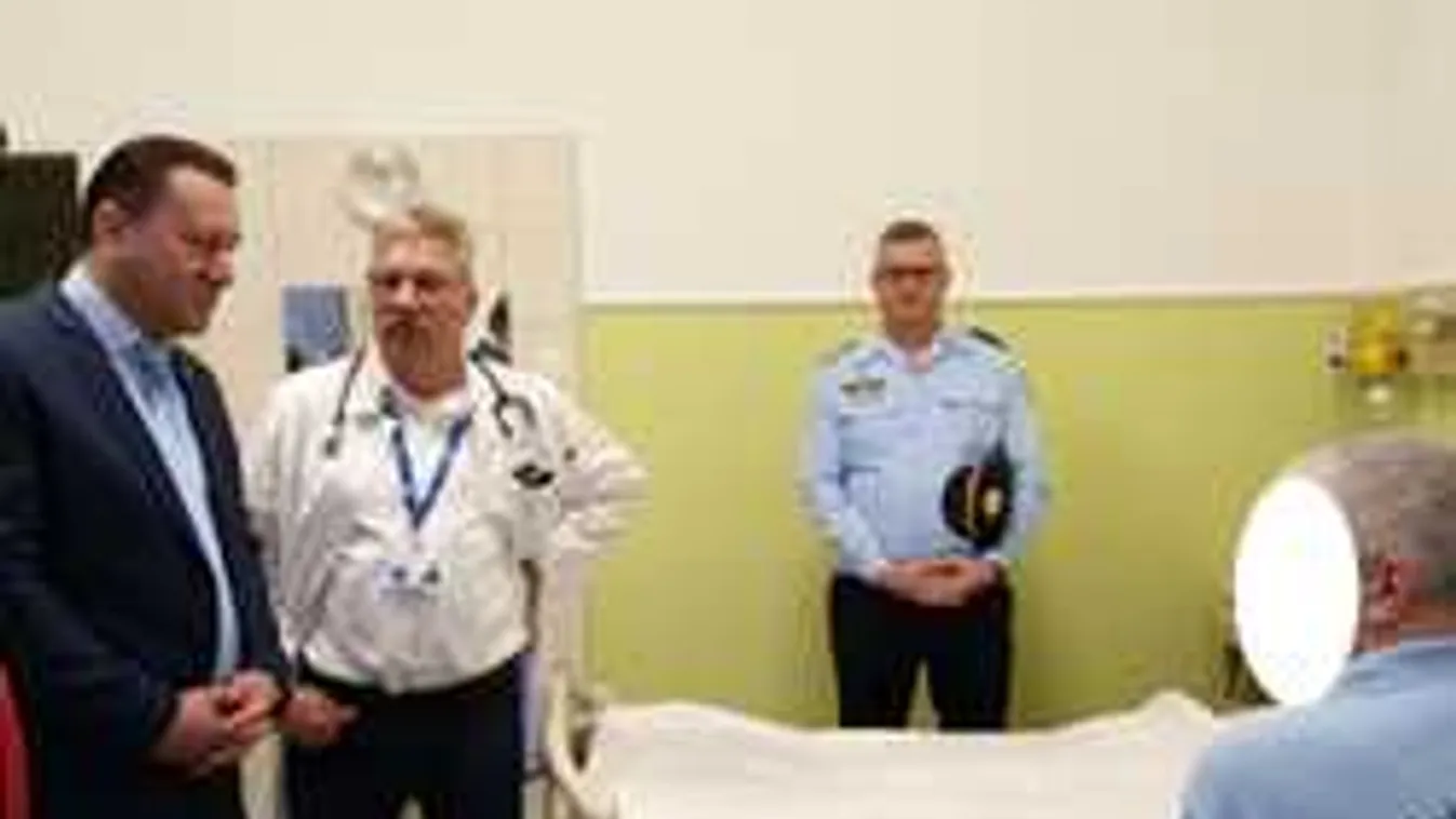 Fotó érkezett a kórházból, ilyen állapotban van a szökött rab áldozata