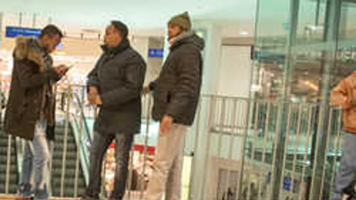 Erőszakhullám! A migránsokat hibáztatja az osztrákok többsége