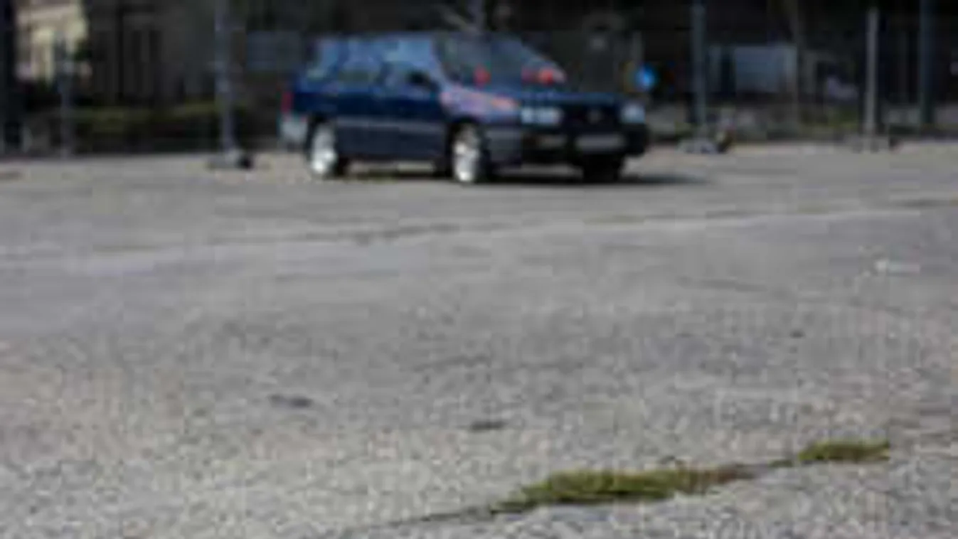 Parkolóban veszett össze ismerősével a magyar fiú, szörnyű, amit tett