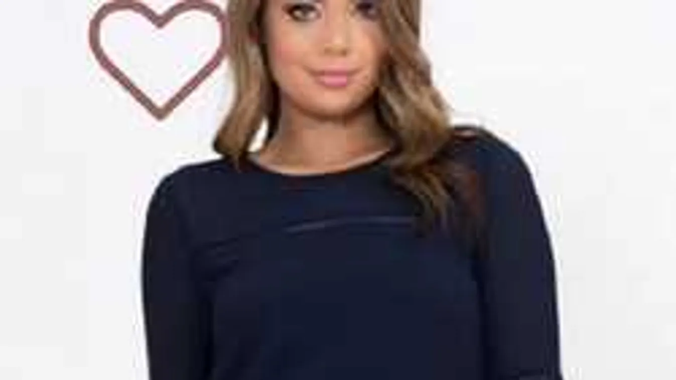 Így választ ruhát egy csinos nő, ha nagy a melle