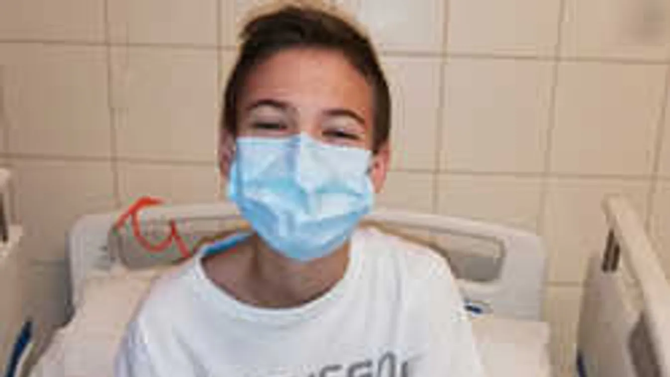 Összefogtak a sztárok: Álarcosbálon gyűjtenek a leukémiás kisfiúnak