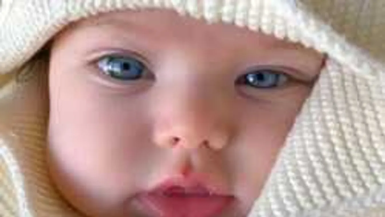 Felháborító pofátlanságot  művelt a babával az anyós, mialatt menye éppen aludt