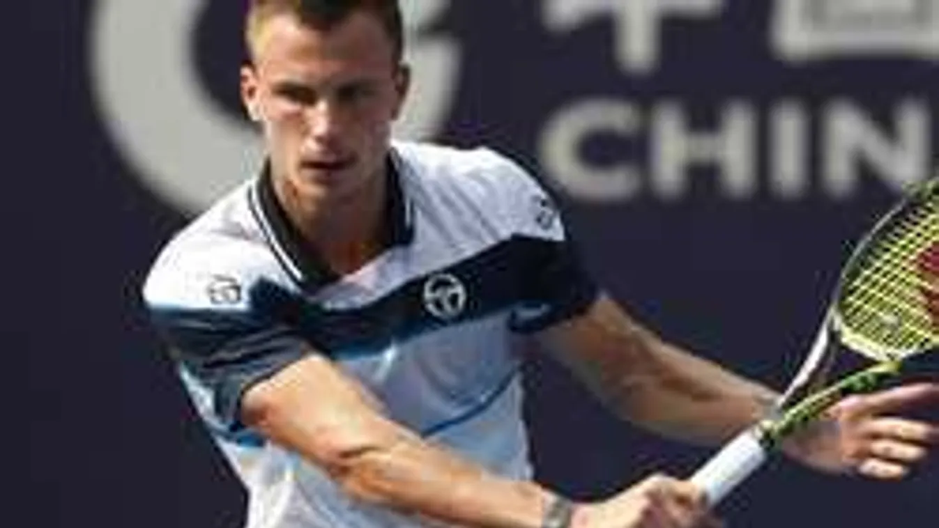 Fucsovics Márton nehéz helyzetben, a barátja ellen játszik