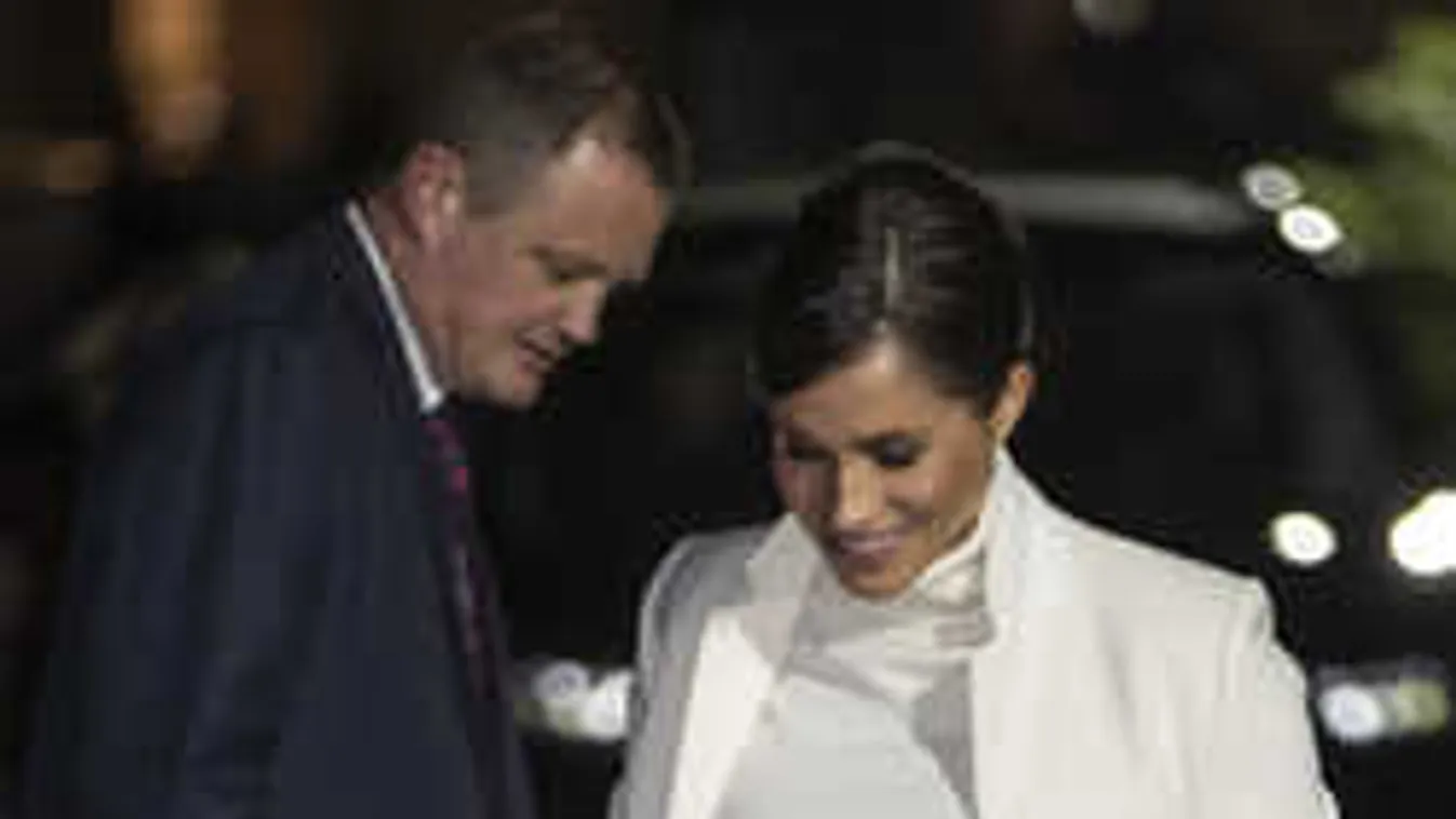 Kész elmebaj, miben kapták lencsevégre Meghan hercegnét