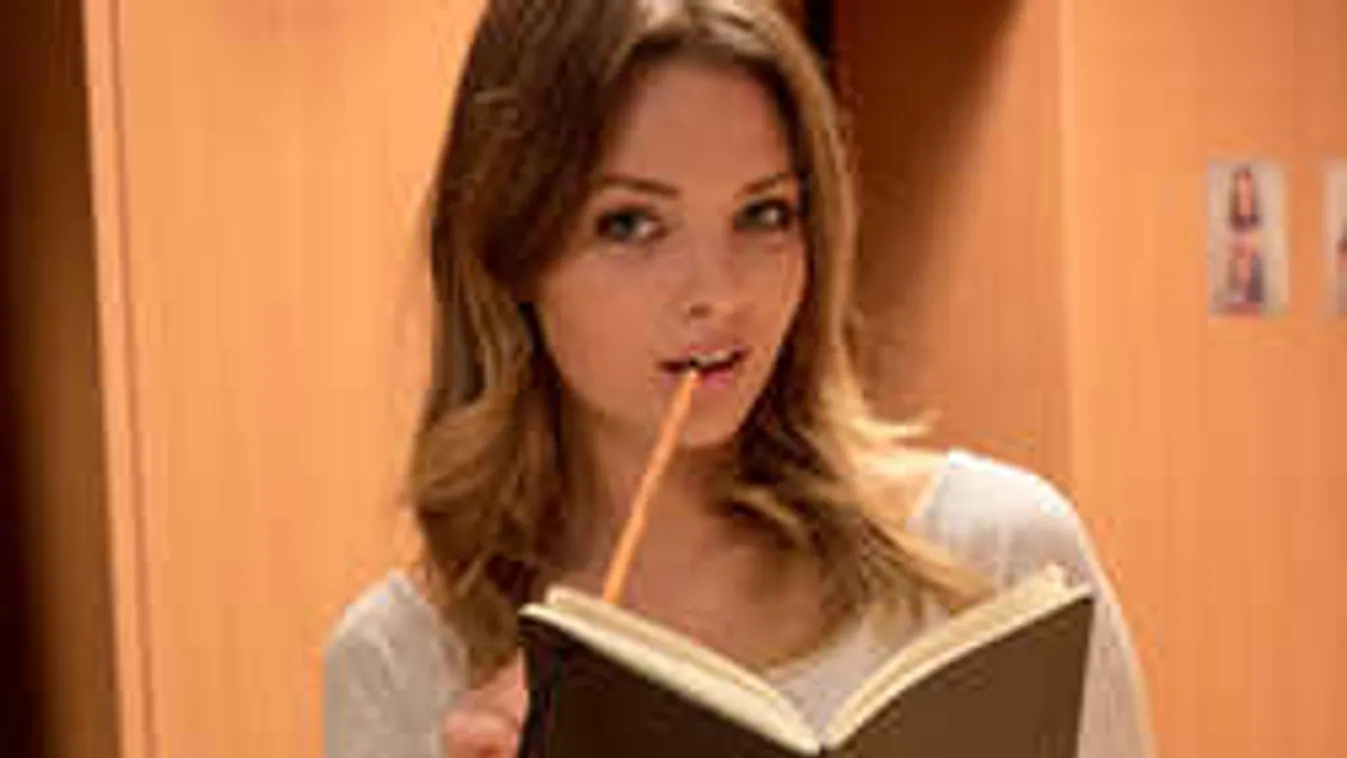 Micsoda idomok: Kárpáti Rebeka nem volt szégyenlős a kamera előtt