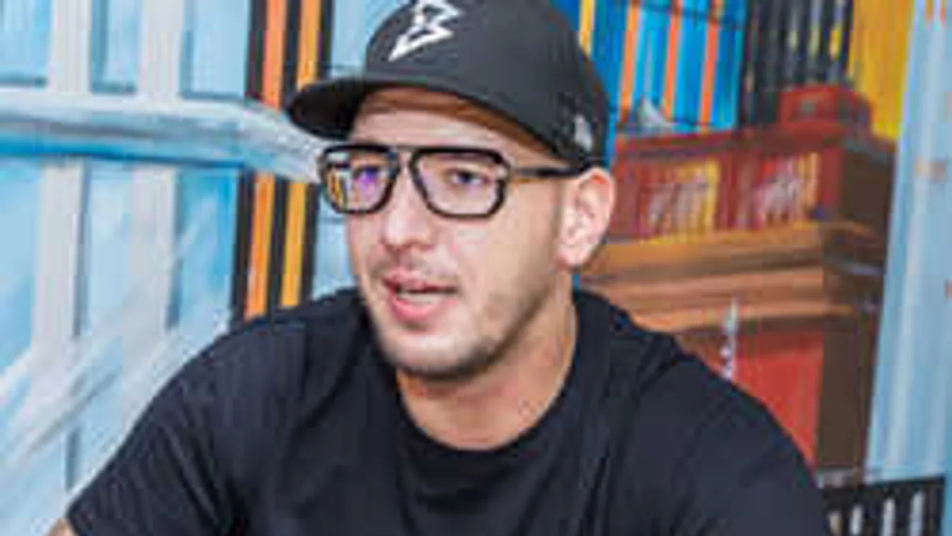 Nagy bejelentést tett Curtis, nem korai ez még?