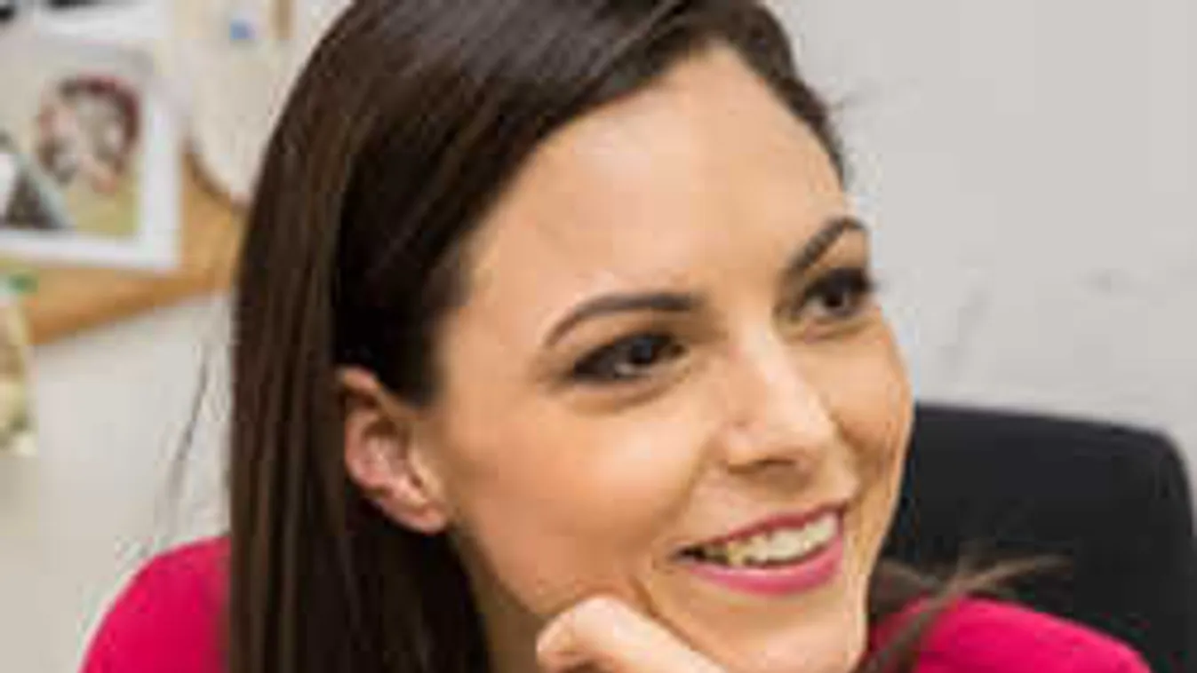 Vadító fotóval csábít a magyar műsorvezető, megmutatta formás idomait