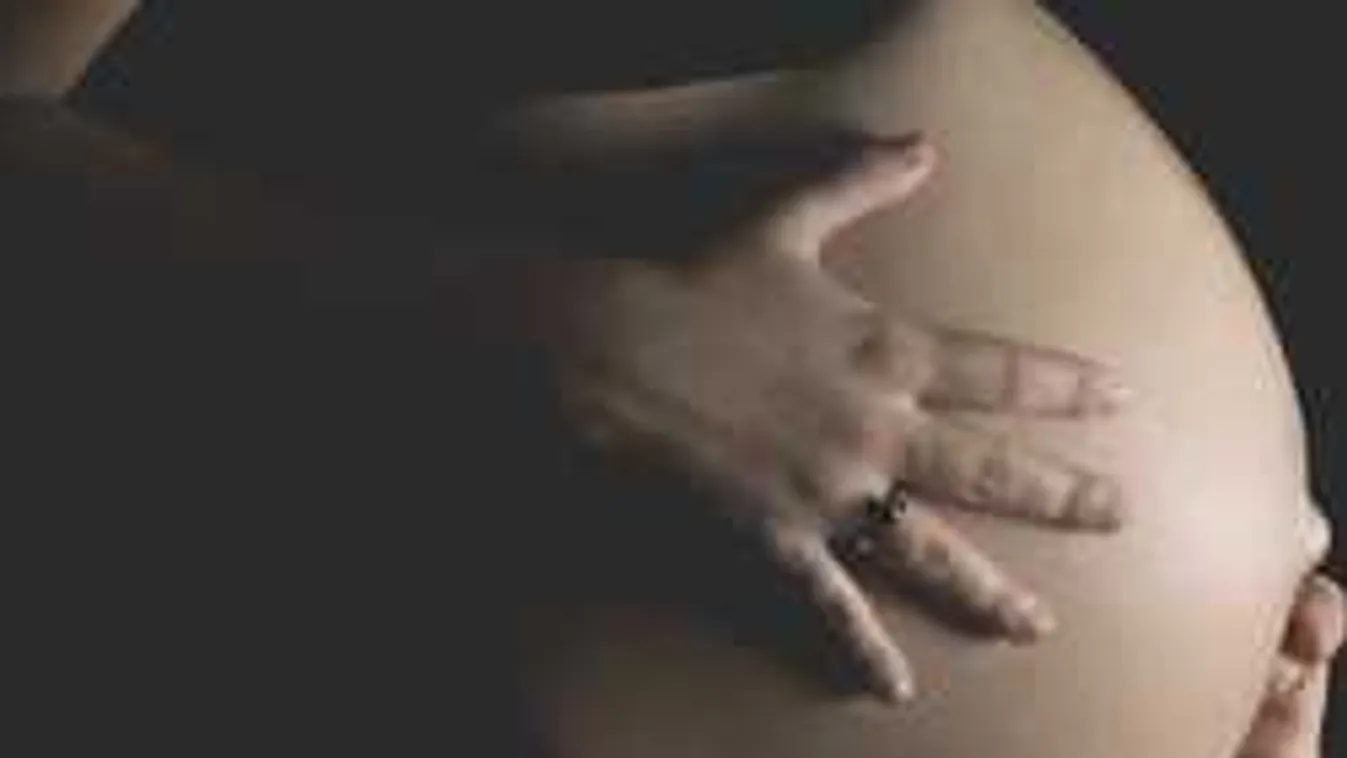 Ijesztő baleset: terhes nőt szállító mentőautó karambolozott