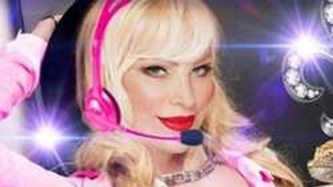 Videóban mutatta meg gigamelleit a magyar pornónagyi