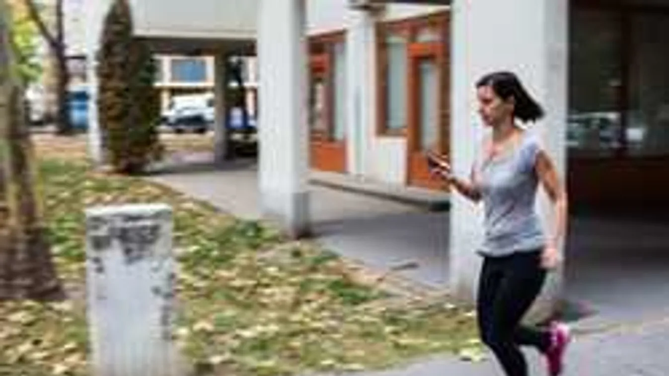 Hiánypótló mobilapplikáció mentett meg egy lányt a zaklató bandától