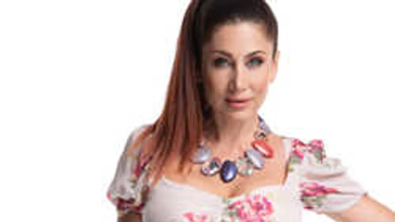 Ezt kérdezik a rajongók: Mitől gömbölyödik Horváth Éva pocakja