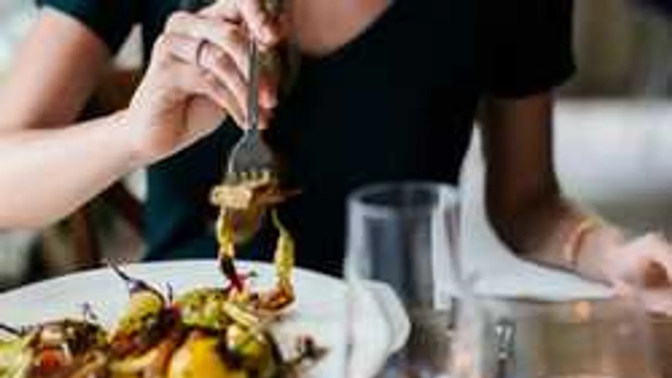 Ilyen állapotban van a brit nő, aki a budapesti étteremben bénult le