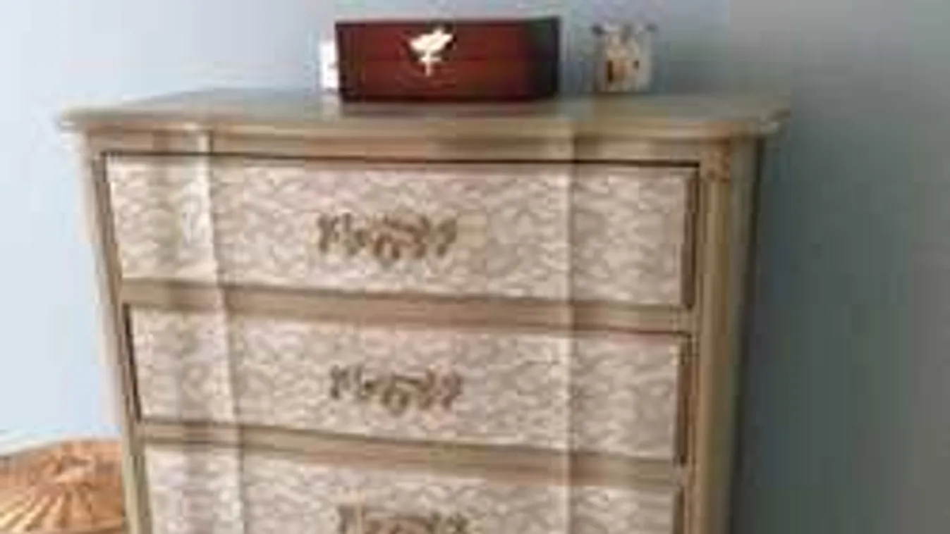 Figyelmeztetik a vevőt: gonosz lélek által megszállt bútorokat árulnak