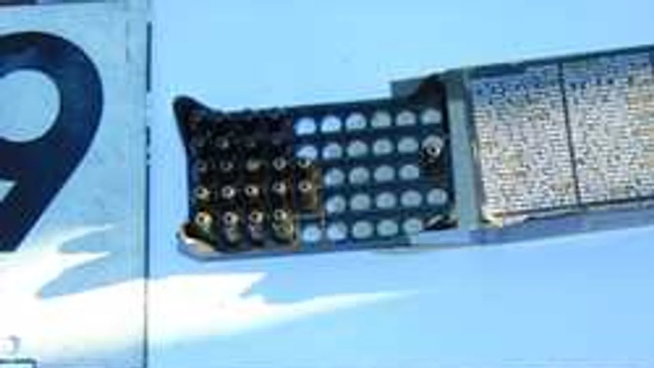 Videó a TEK akciójáról, így rohanták le a Nógrád megyei települést