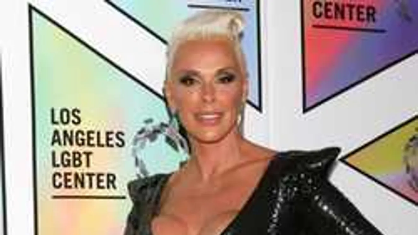 Újra gyereket akar szülni az 55 éves színésznő