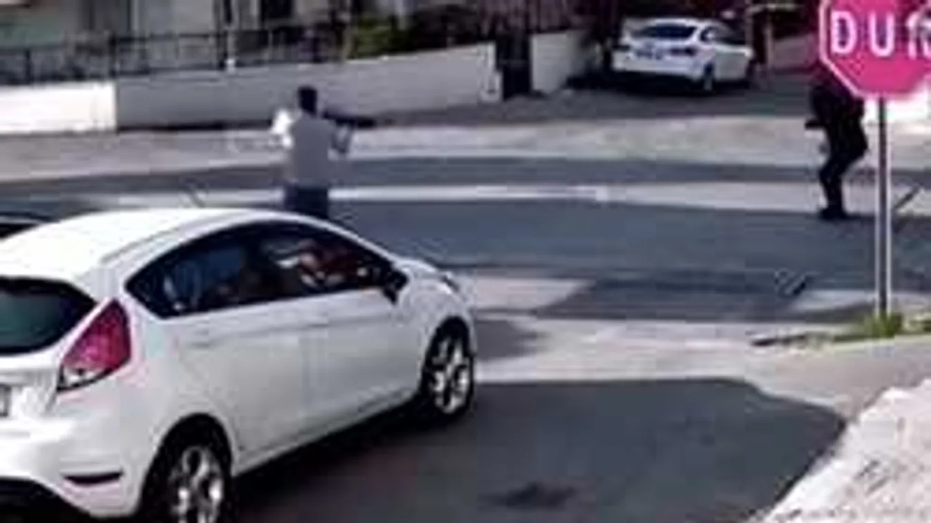 A nyílt utcán lőtték lábon a népszerű politikust! - videó