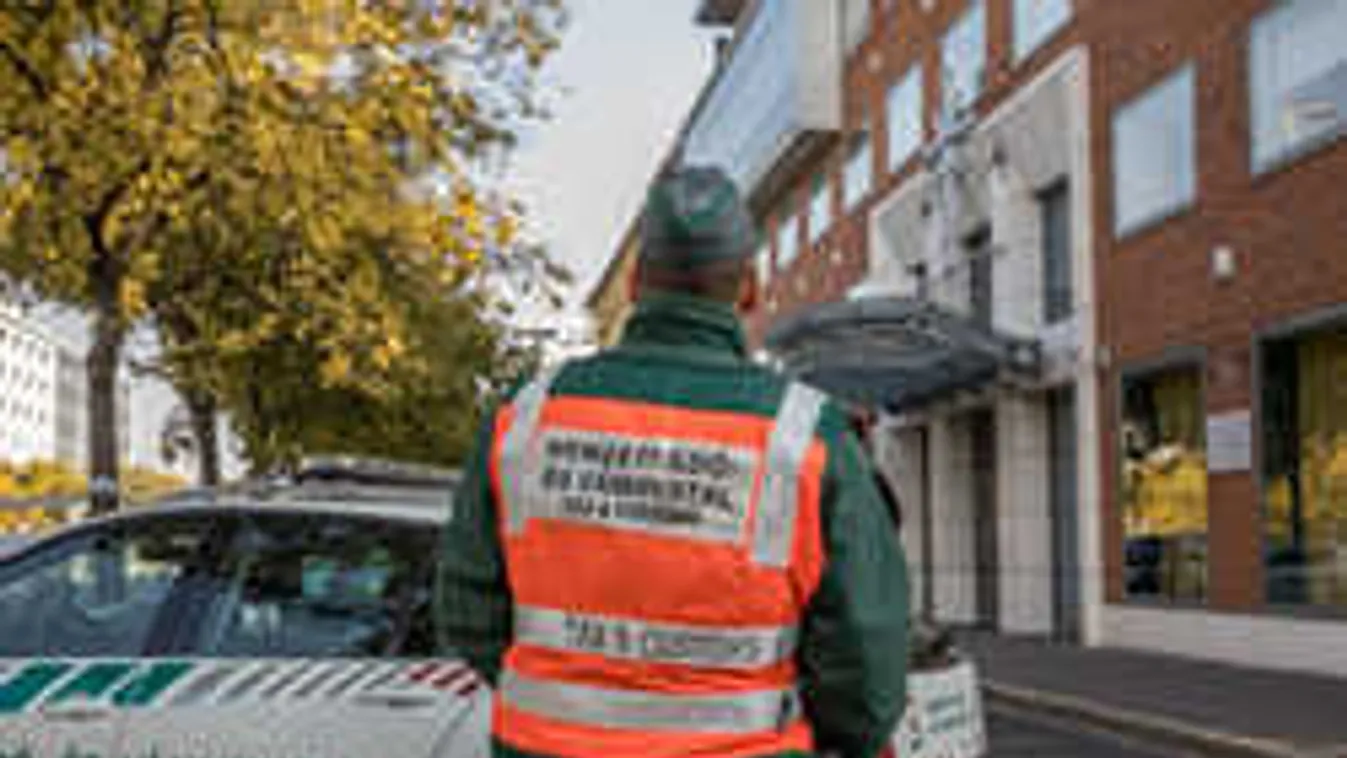 Bajban a magyar szcientológusok, a hatóságok mindenüket lefoglalták