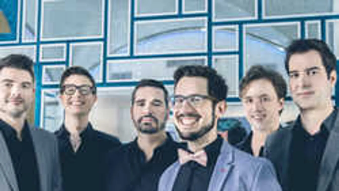 Lóci Játszik az Akváriumban!