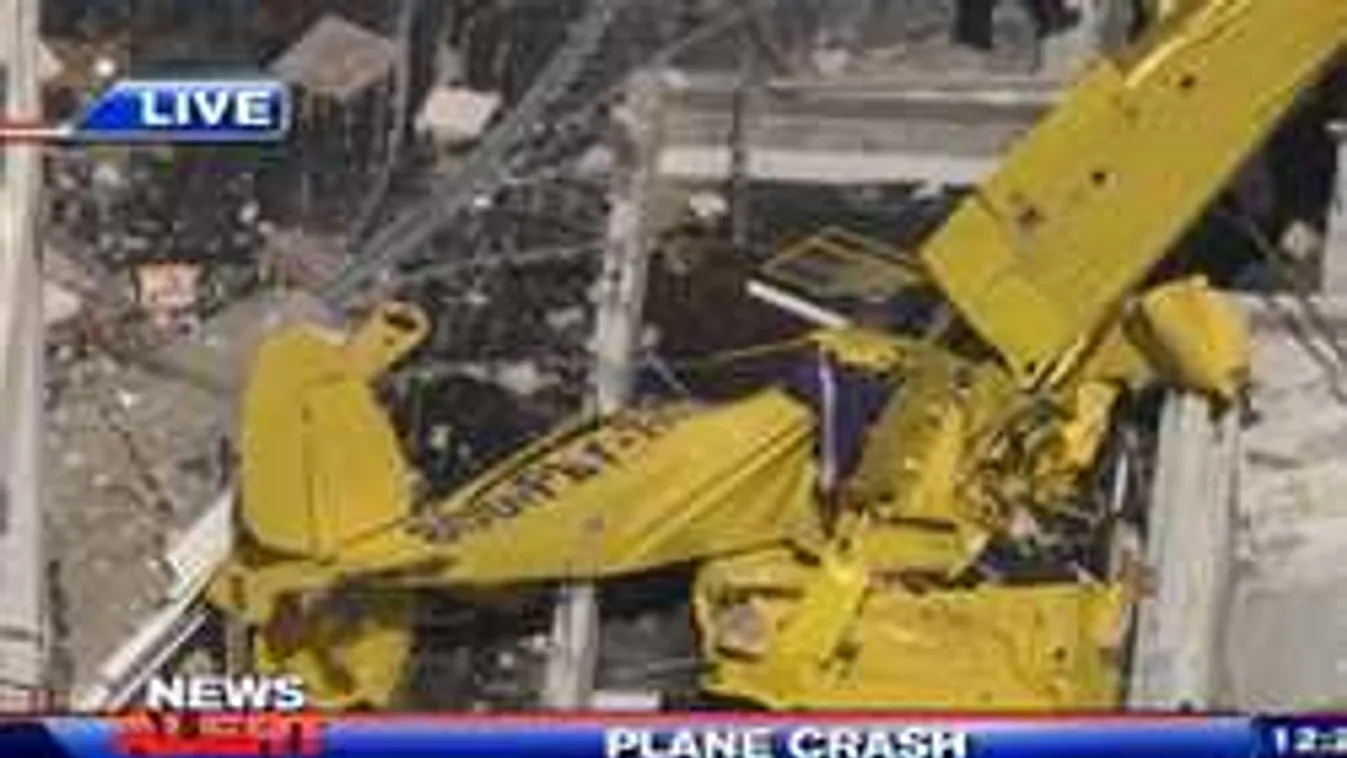 Halálos repülőbaleset: 18 emeletes épületbe csapódott egy kisgép