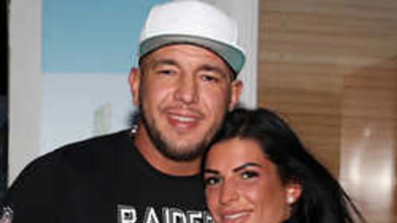 Napokra eltűnt belőve Curtis: menyasszonya a poklok poklát állta ki