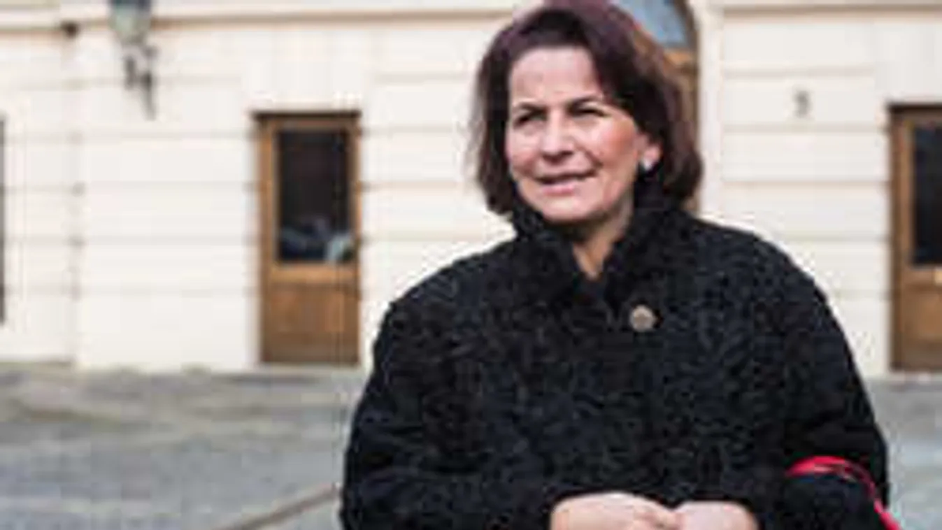 Pofán vágná a jobbikos amazon a fideszes képviselőt