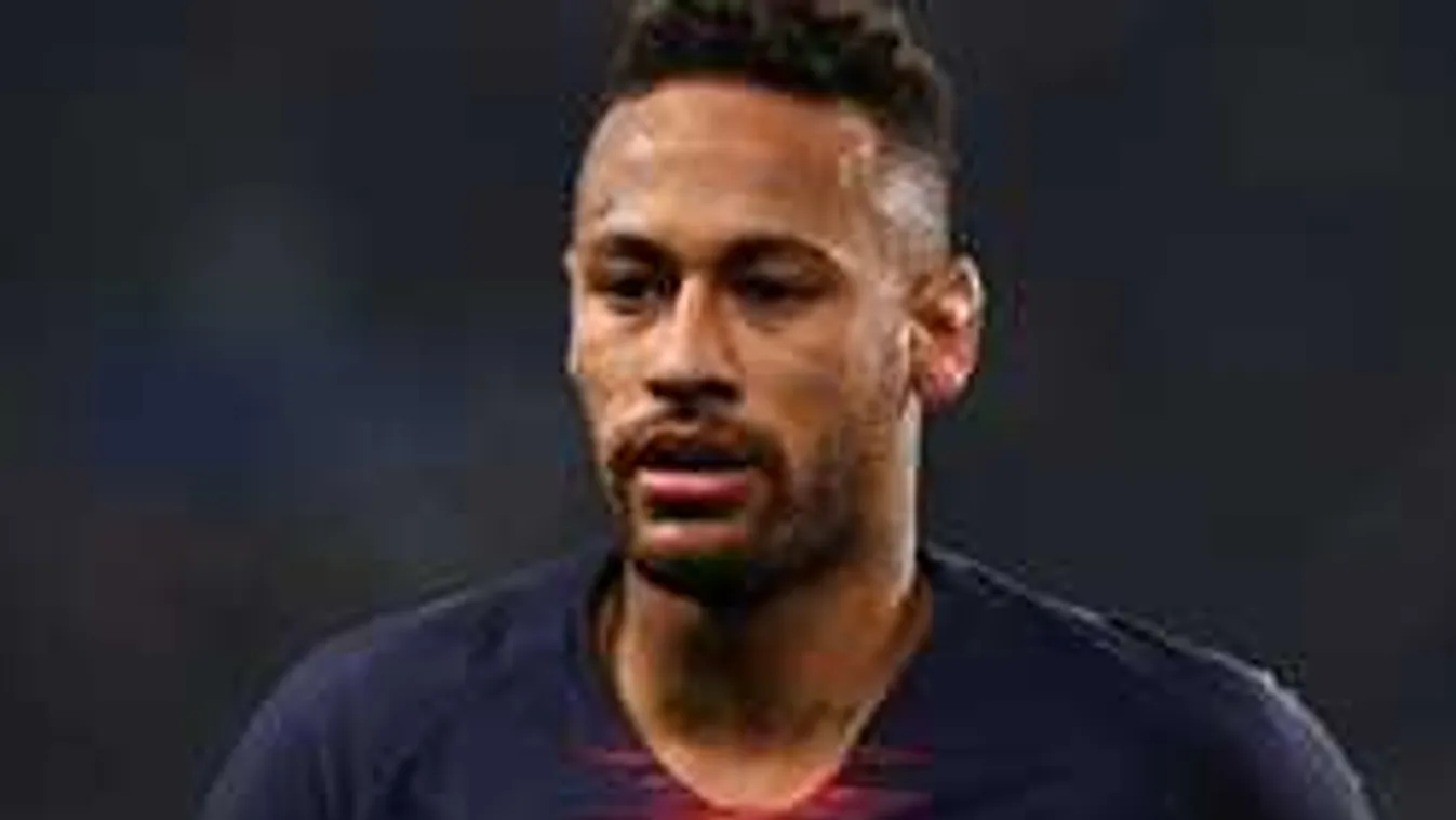 Áll a bál, Neymar összeugrott a PSG tulajával