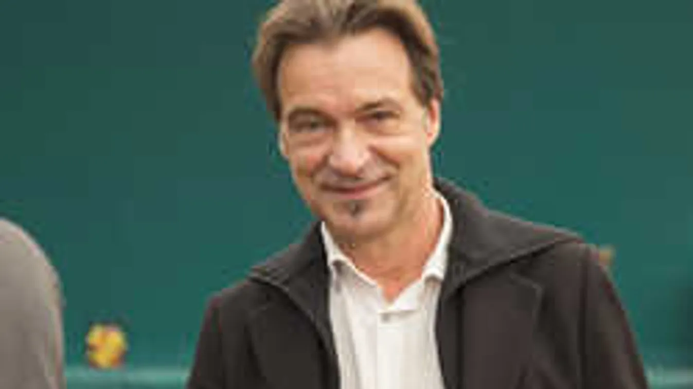 Az éjszaka közepén támadták meg otthonában Hajas Lászlót