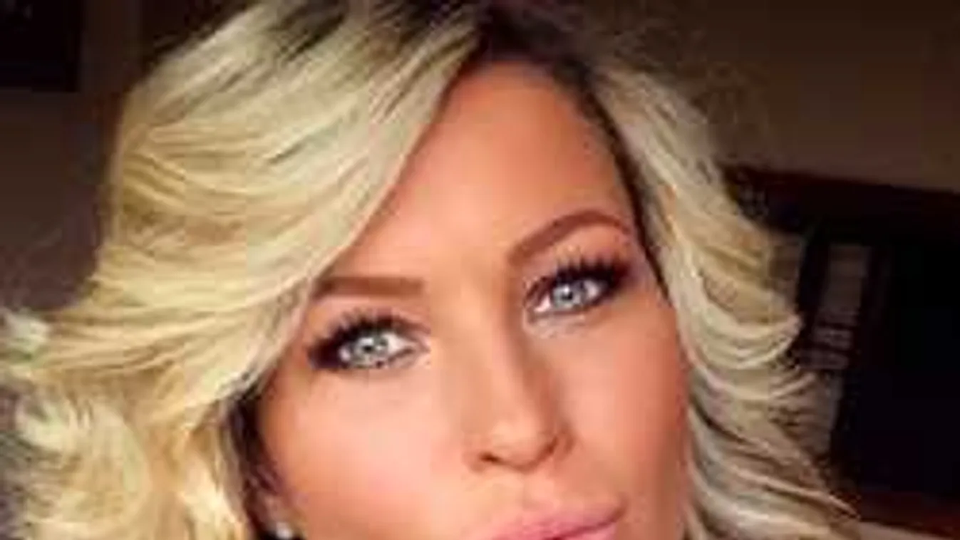 Dubajban mutatta meg dögös testét a 40 éves magyar színésznő