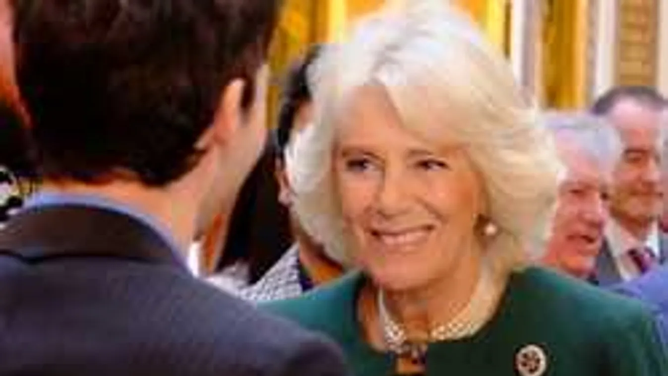 Meggyalázta Diana hercegnő emlékét Camilla: őrjöngenek a rajongók