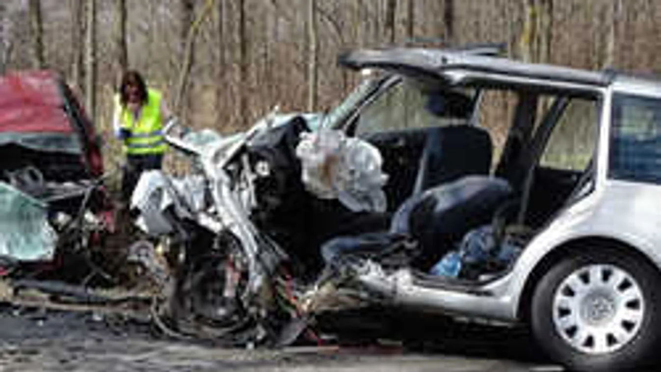 Hárman haltak meg Kiskunmajsánál: Kiderült, hogyan történt a baleset