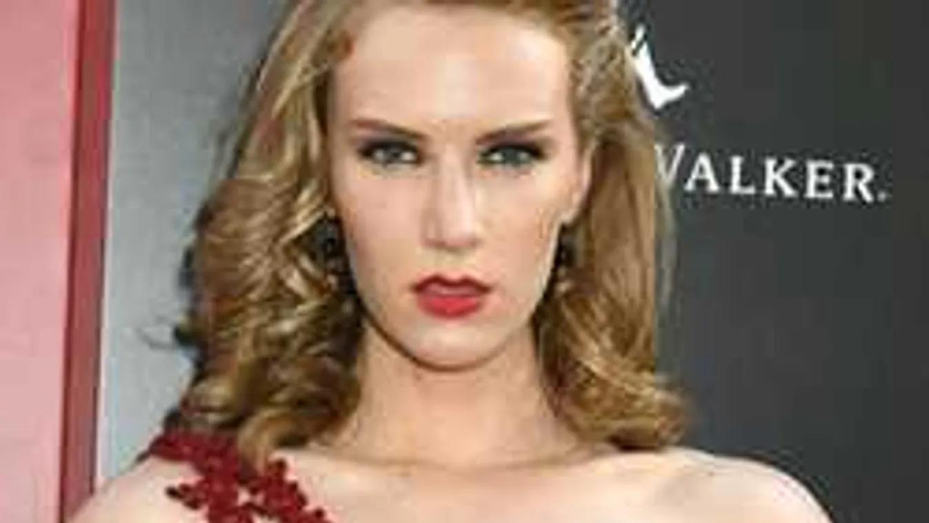 Belebukott a szexbotrányba a filmes, ezt kérte cserébe a színésznő