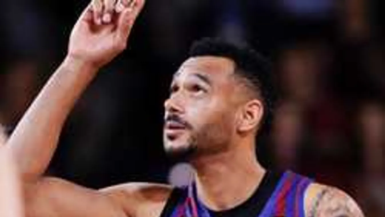 Odafentről szurkolt papája Hanga Ádámnak